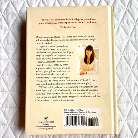 The Life Changing Magic of Tidying Up by Marie Kondo - Picture 2 of 2